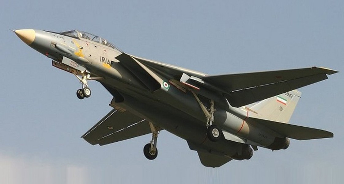 Nhưng theo thời gian việc bảo dưỡng những máy bay cũ này ngày càng trở nên khó khăn hơn khi phụ tùng thay thế khan hiếm và khoảng cách công nghệ giữa các nền tảng thế hệ thứ tư và hệ thống phòng không hiện đại ngày càng lớn.