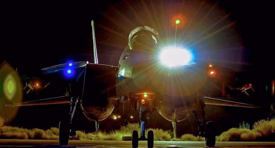 Vào đầu những năm 1970, Iran đang nhanh chóng hiện đại hóa quân đội dưới thời Shah Mohammad Reza Pahlavi.