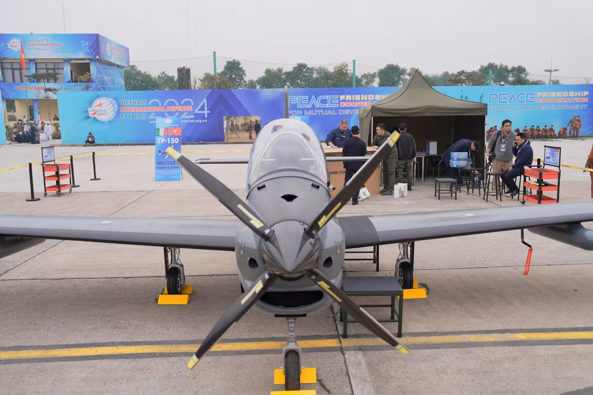 Tuy nhiên, đây mới chỉ là sự khởi đầu của một khát vọng. Để chiếc máy bay đầu tiên do doanh nghiệp Việt Nam sản xuất thực sự cất cánh vào thị trường hàng không thế giới, vẫn còn rất nhiều việc phải làm.