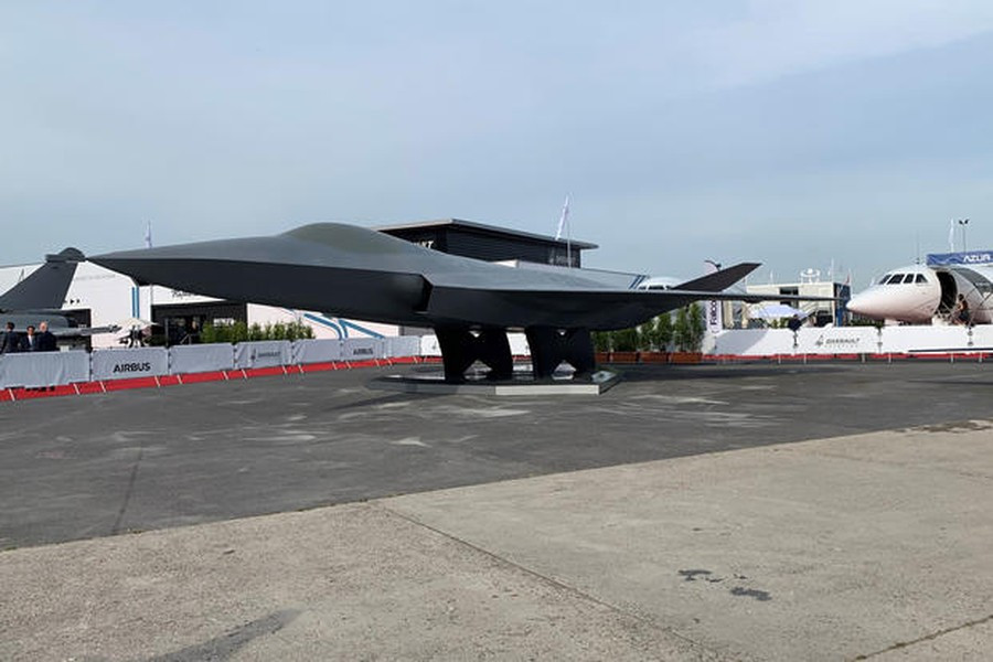 “Khi Trung Quốc đang nhanh chóng chế tạo các loại máy bay chiến đấu không người lái hiện đại, chúng tôi vẫn sản xuất tiêm kích có người lái thế hệ cũ... ”, ông Musk nhấn mạnh.