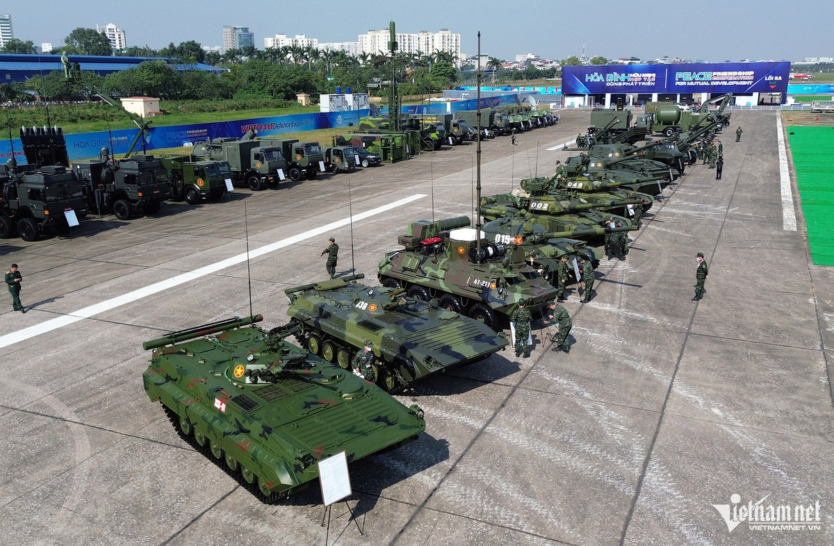 Loại xe tăng này từng xuất hiện nhiều lần tại các triển lãm vũ khí, công nghiệp quốc phòng và trong những đợt diễn tập của Quân đội.