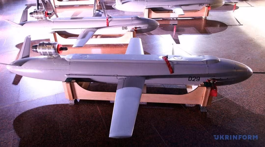 Theo tiết lộ, Quân đội Ukraine đã sử dụng máy bay không người lái thế hệ mới 5 lần, điều này cho thấy khả năng sẵn sàng chiến đấu của phương tiện. Tuy nhiên vẫn chưa có bằng chứng nào cho thấy các cuộc tấn công đã thành công.