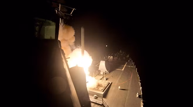 Tomahawk: Ten lua hanh trinh “sieu loi hai” voi tam ban “sieu khung”-Hinh-10