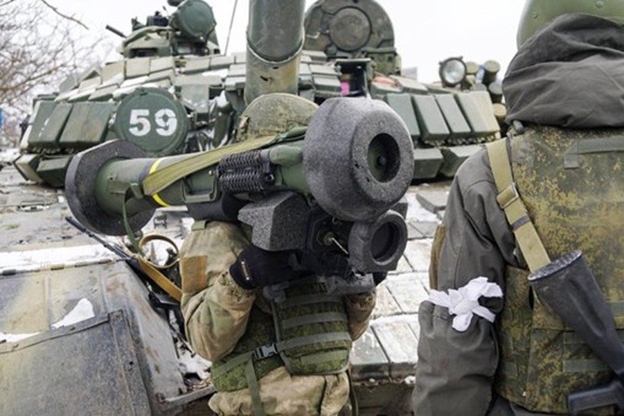 UAV và ATGM đã phá hủy vô số thiết giáp trên chiến trường, nếu như cuộc đua UAV không thực sự thu hút nhiều chú ý thì đối với ATGM, đang diễn ra cuộc đọ sức rất quyết liệt giữa Javelin và Kornet.