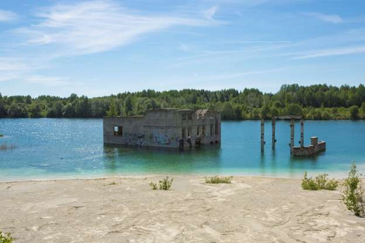 Nhà tù Rummu, Estonia, xây dựng vào những năm 1940, từng được Liên Xô sử dụng, tuy nhiên sau đó bị đóng cửa vào những năm 90.