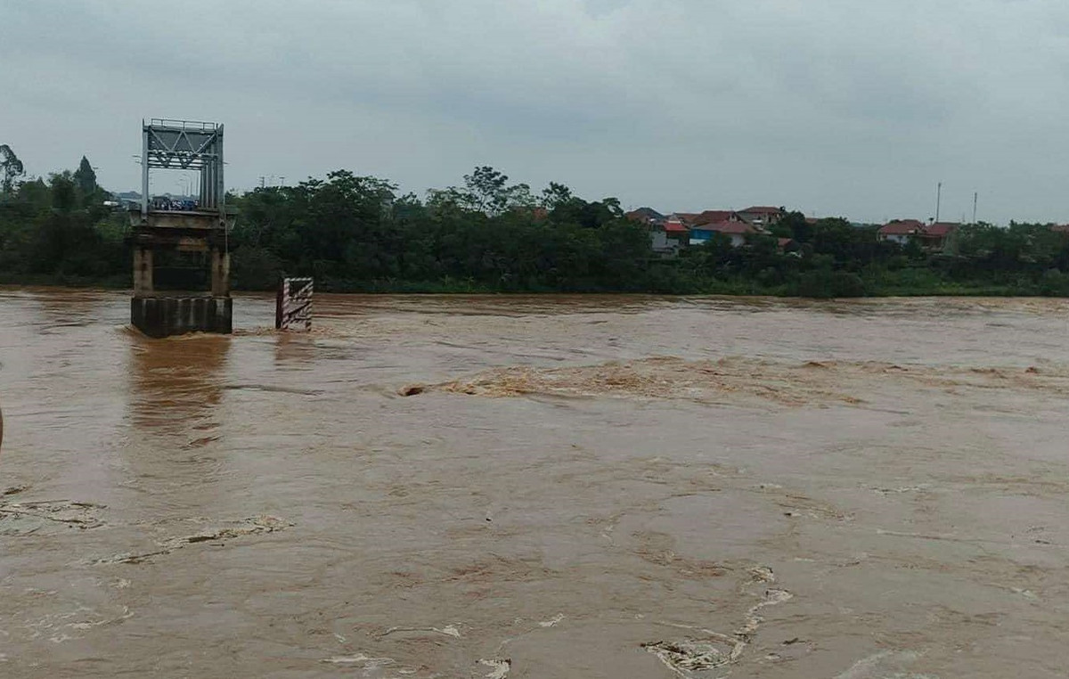 Sập cầu Phong Châu: Trách nhiệm pháp lý đặt ra khi nào? Sap cau Phong Chau: Trach nhiem phap ly dat ra khi nao?