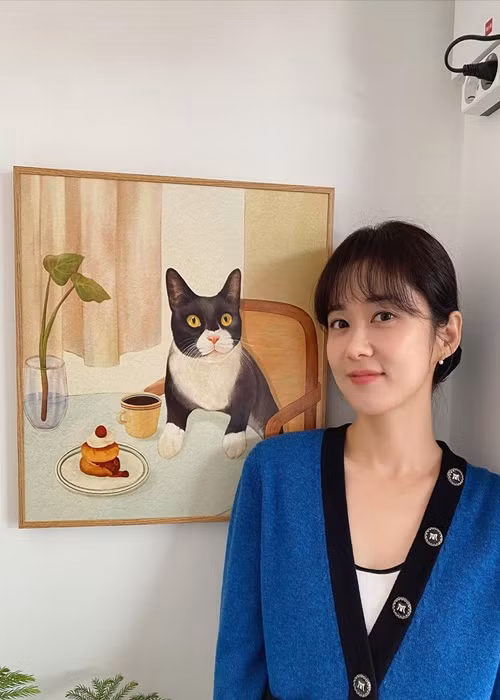 Jang Nara tấm tắc khen chồng. Nữ diễn viên cho biết, bạn đời có nụ cười đẹp, trái tim ấm áp, sống chân thành, luôn nỗ lực trong công việc. Ảnh: Instagram Jang Nara.