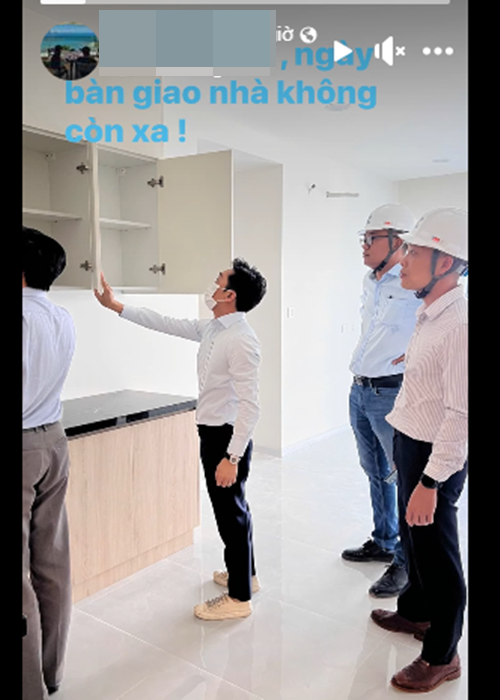 Chồng Đàm Thu Trang cập nhật hình ảnh khi đi làm. Ảnh: FB Cường Đô la.