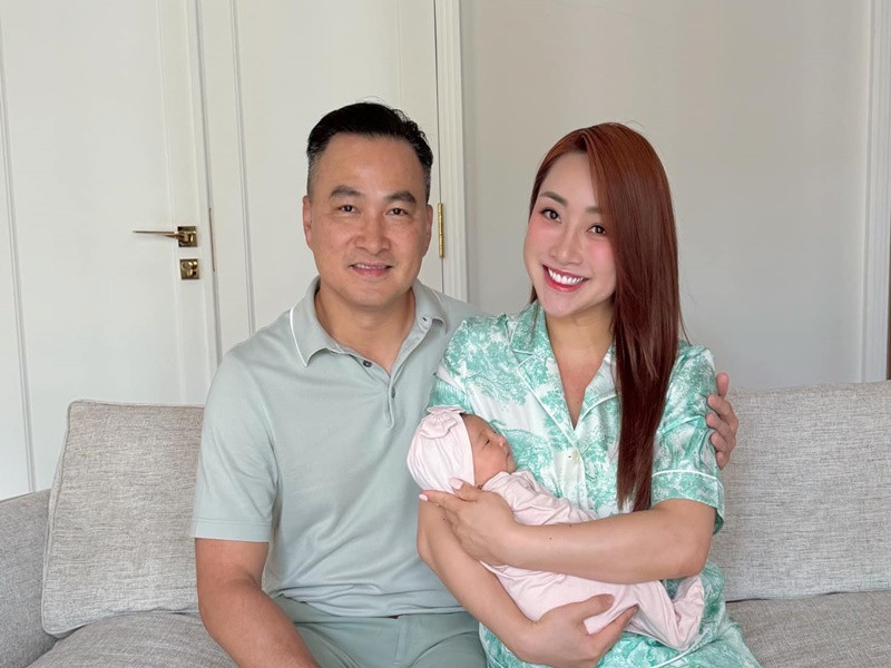 Vợ chồng Lý Thùy Chang có con trai chung năm 2022 và con gái cách đây ít ngày. Ảnh: FB Thùy Chang.