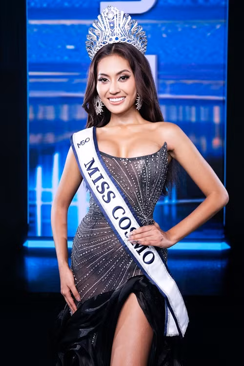 Nhan sắc cô gái đăng quang Miss Cosmo 2024 ở Việt Nam Nhan sac co gai dang quang Miss Cosmo 2024 o Viet Nam