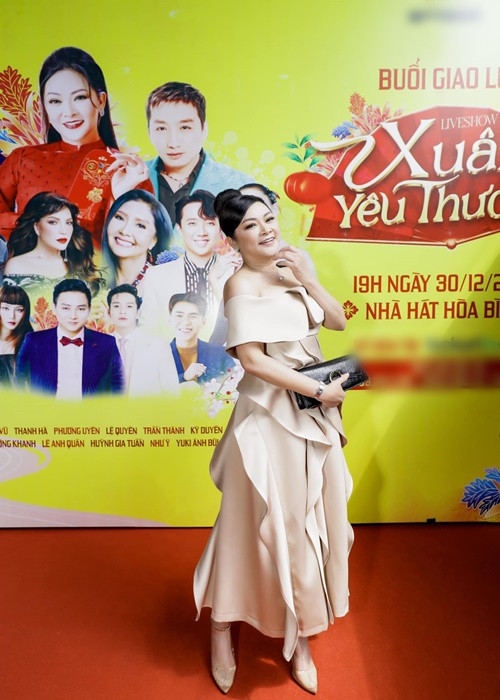 Ở tuổi 54, nữ ca sĩ dành nhiều thời gian để chăm sóc nhan sắc.