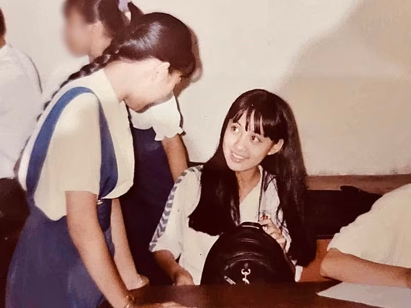 Ngày còn đi học, Hoài Anh nổi bật nhờ gương mặt tươi tắn, xinh đẹp.