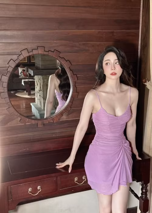 Thường xuyên tập luyện, ăn uống khoa học, nữ diễn viên Về nhà đi con giữ được số đo ba vòng chuẩn đẹp. Ảnh: FB Quỳnh Nga.