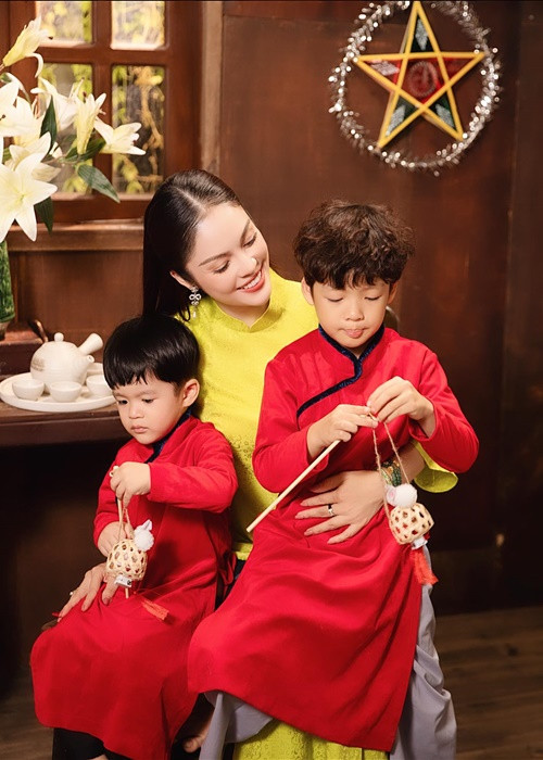 Nữ diễn viên chia sẻ, khi cô mang bầu bé Liam, bạn trai có người phụ nữ khác, bỏ rơi cô lẫn con trai chung. Ảnh: Dương Cẩm Lynh.