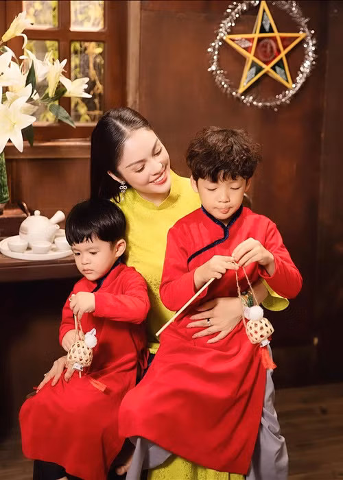 Nữ diễn viên chia sẻ, khi cô mang bầu bé Liam, bạn trai có người phụ nữ khác, bỏ rơi cô lẫn con trai chung. Ảnh: Dương Cẩm Lynh.