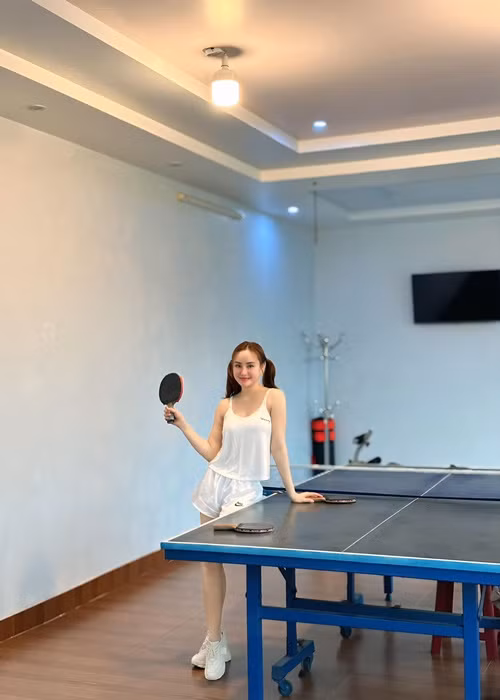 Giọng ca Đồng xanh từng phản pháo tin đồn mượn biệt thự ở Hải Phòng để sống ảo.