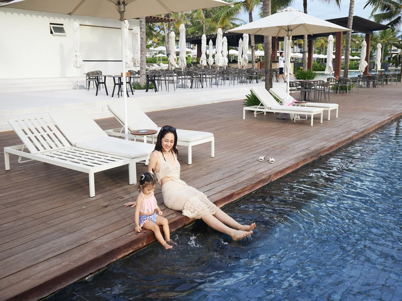 Thi thoảng, Bảo Anh đưa con gái đi du lịch. Ảnh: FB Bảo Anh.