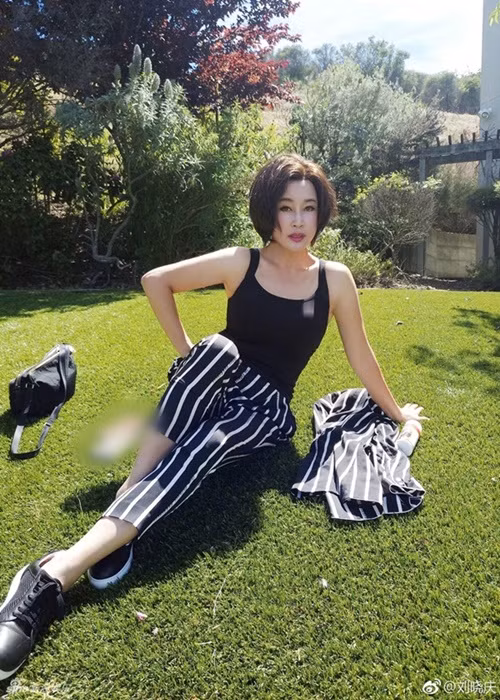 Sau khi ra tù vào năm 2003, Lưu Hiểu Khánh làm đám cưới với A Phong. Tuy nhiên, chỉ 2 năm sau đó, cả hai ly hôn. Ảnh: Dân Việt.