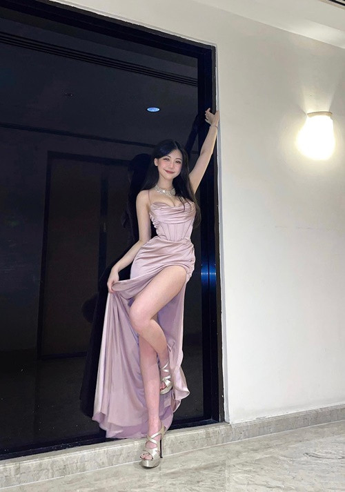 Theo đuổi hình ảnh gợi cảm, ngọt ngào, hot girl người Malaysia ngày càng có nhiều người hâm mộ.