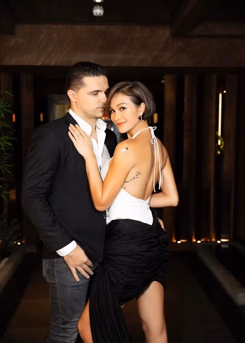 Phương Mai tổ chức hôn lễ với doanh nhân người Hà Lan tên Marcin năm 2019.