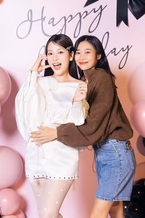 Cư dân mạng tin rằng nghi vấn Puka mang bầu là có cơ sở. Ảnh: FB Puka.