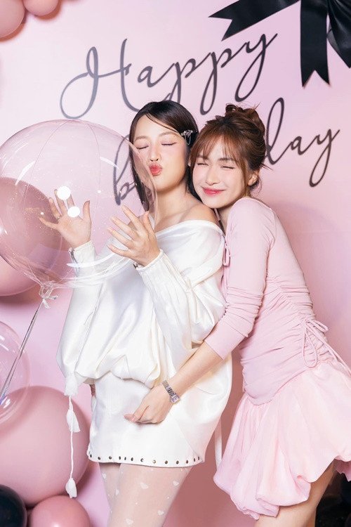 Nhiều người nhận ra vòng hai của Puka trông lùm lùm. Ảnh: FB Puka.