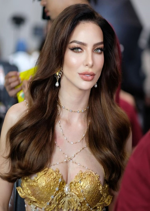 Á hậu 4 Talita Hartmann có gương mặt đẹp, quyến rũ đậm chất latin. Ảnh: Instagram Talita Hartmann.