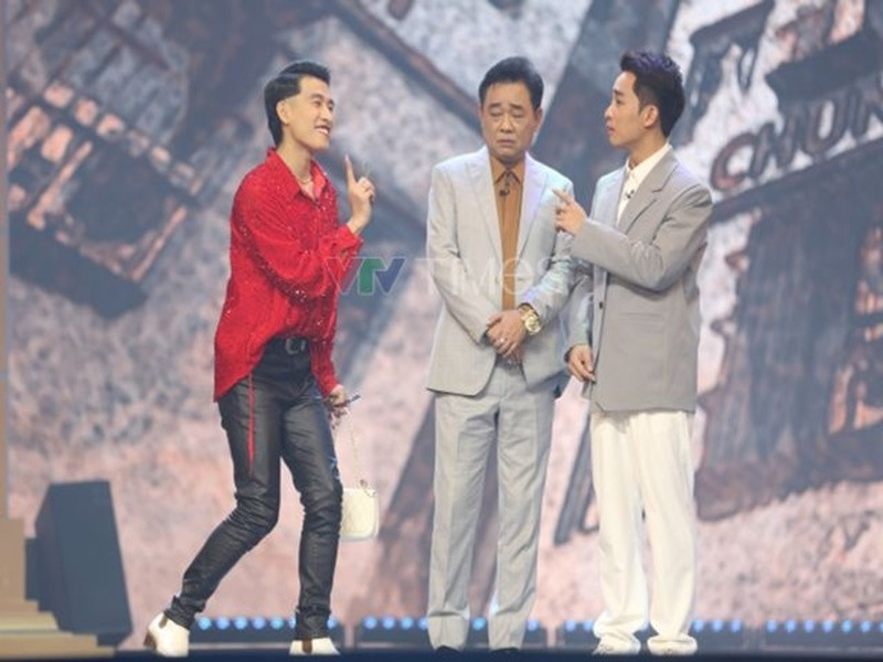 Vai diễn của Tuấn Mõ trong Táo quân 2024 là nhân vật "thả thính" Ngọc Hoàng. Ảnh: VTV.