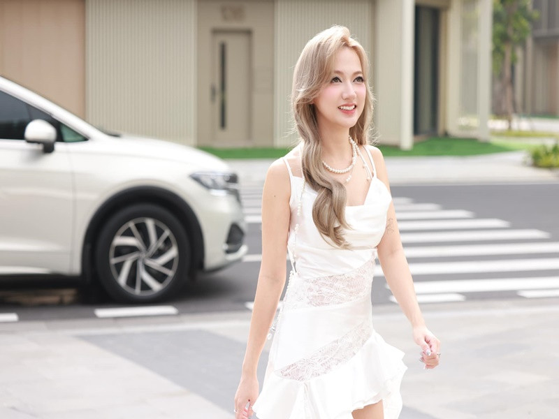 Xuân Nghi từng hẹn hò một chàng trai kém 1 tuổi. Trong thời gian 8 năm mặn nồng với bạn trai cũ, Xuân Nghi không ít lần chia sẻ hình ảnh bên nửa kia, trải lòng về chuyện tình cảm. Ảnh: FB Xuân Nghi.