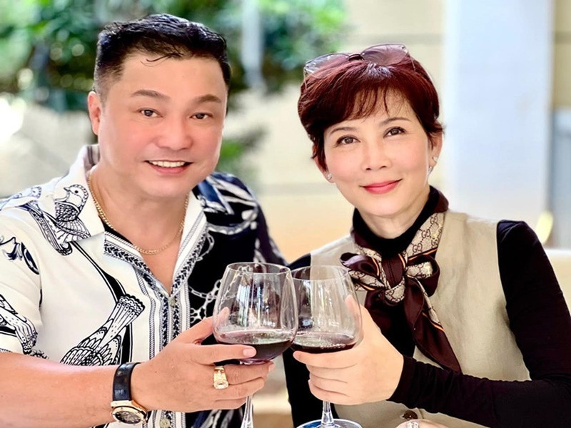 Lý Hùng và Diễm Hương là đôi bạn thân học cùng lớp Sân khấu - Điện ảnh TP HCM, đóng cặp trong phim Phạm Công - Cúc Hoa. Ảnh: FB Lý Hùng.