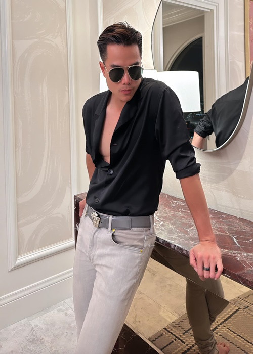 Anh chia sẻ về mẫu bạn gái lý tưởng: "Nếu yêu, tôi muốn có bạn gái xinh đẹp, tính cách mạnh mẽ, hiểu chuyện để có thể thấu hiểu, cảm thông và chia sẻ vui buồn với tôi".