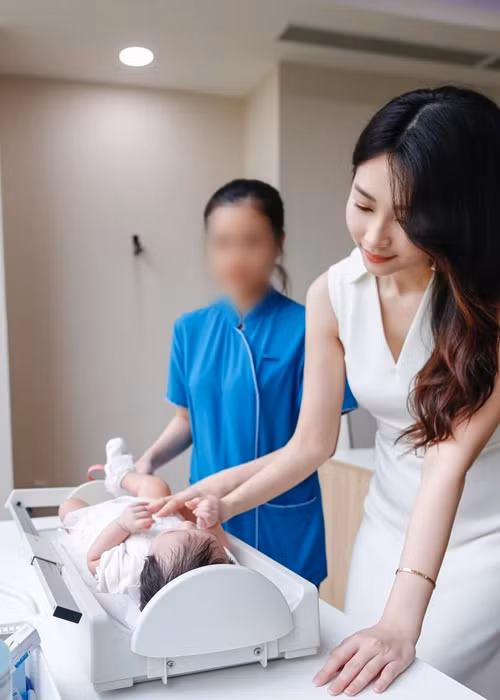 “Thần tiên tỷ tỷ Việt Nam” khoe nhan sắc trẻ trung, rạng rỡ.