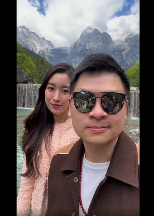 Nam doanh nhân còn đăng clip tình tứ bên vợ. Ảnh: FB Đỗ Vinh Quang.