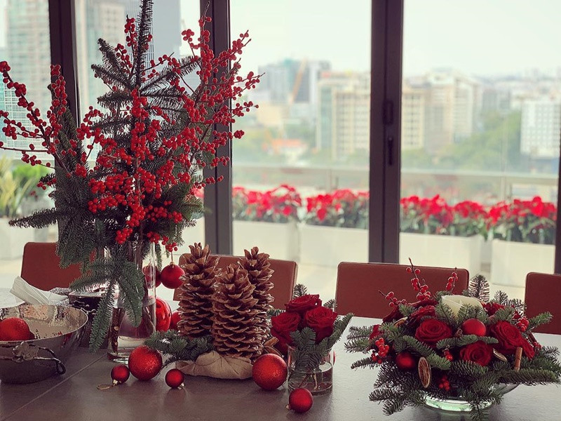 Nàng hậu chia sẻ hình ảnh không gian nhà tràn ngập không khí Giáng sinh. Ảnh: Instagram Thu Thảo.