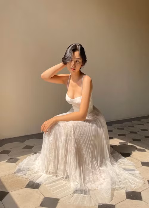 Ngọc Xuân cao 1m62, có số đo ba vòng 88-67-93 cm.