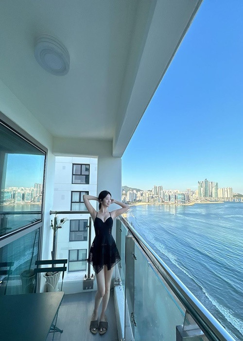 Hiện tại, Jimmy có cuộc sống khá sang chảnh.