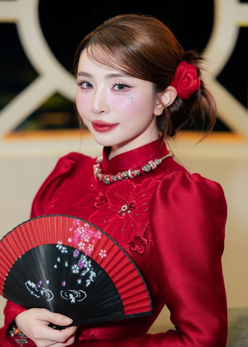 Trong cuộc phỏng vấn với Saostar, Quỳnh Nga cho biết, chuyện cô và chồng cũ ly hôn không hề liên quan đến người thứ ba hay con cái. Chỉ đơn giản cả hai đã hết duyên. Ảnh: FB Quỳnh Nga.