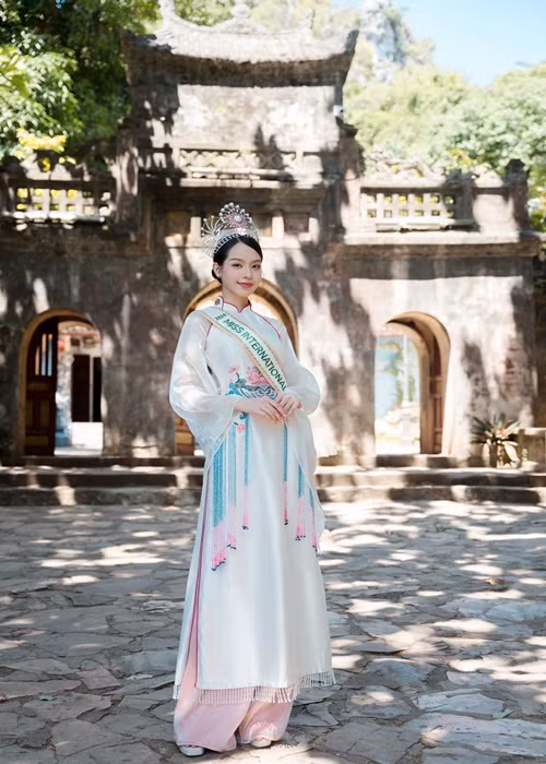 Nhan sắc thăng hạng, Thanh Thủy được nhiều khán giả ủng hộ khi đại diện Việt Nam thi Miss International 2024. Ảnh: FB Thanh Thủy.