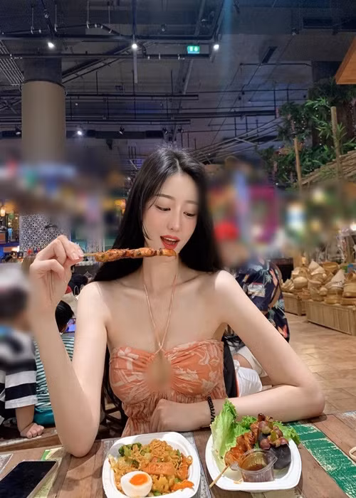 Kim Da Vin hiện tại có hơn 300.000 fan trên Instagram.