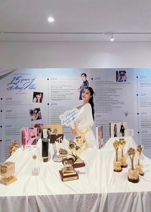 Đông Nhi vượt qua những khó khăn trong nghề để vươn lên vị trí nữ ca sĩ có lượng người hâm mộ đông đảo của Vbiz. Ảnh: FB Đông Nhi.