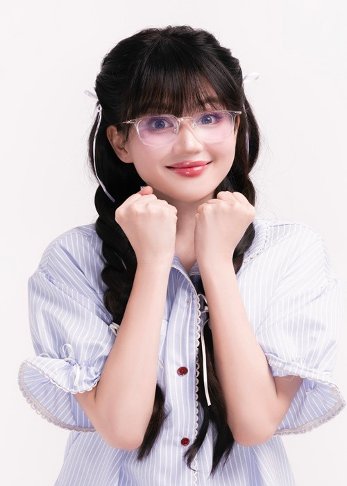 Ngọc Trinh nhiều lần "cừa sừng làm nghé" ở tuổi 35. Ảnh: FB Ngọc Trinh.