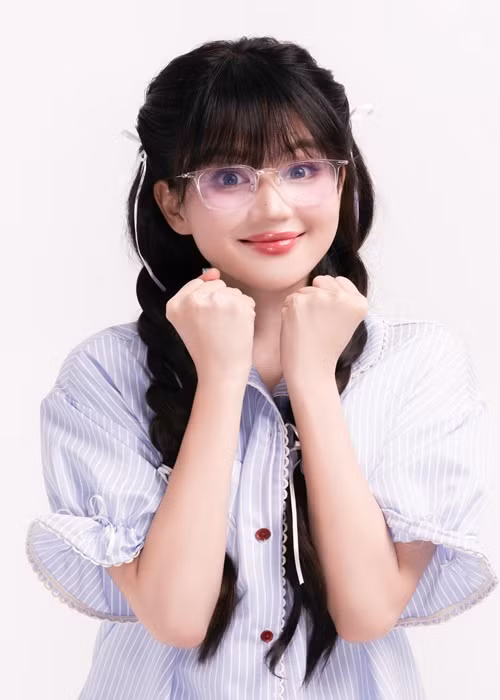 Ngọc Trinh nhiều lần "cừa sừng làm nghé" ở tuổi 35. Ảnh: FB Ngọc Trinh.