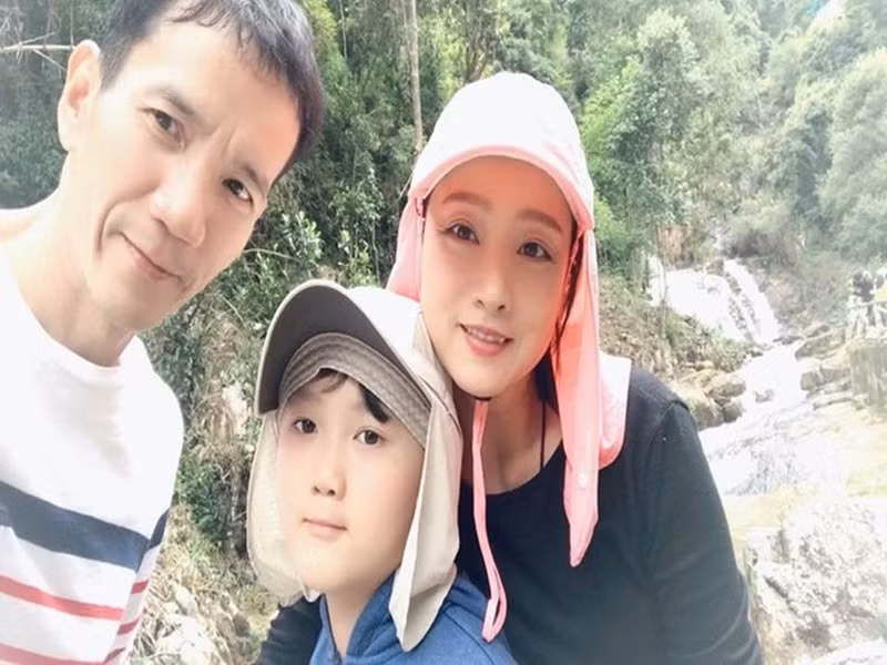 Mỹ Duyên chia sẻ trên Pháp Luật Việt Nam, mỗi khi chồng về TP HCM đúng thời gian cô đi sự kiện, cô cũng ngỏ lời mời đi cùng, còn nếu chồng bận, cô không làm phiền.