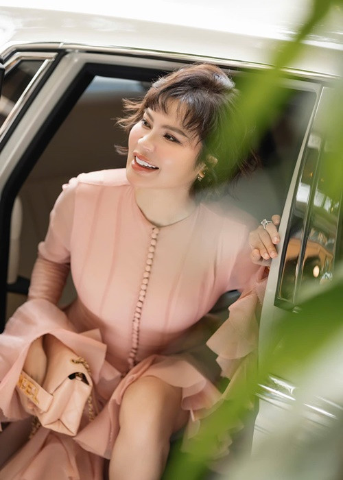 Phương Lê cho biết, cô muốn xây dựng hình ảnh khác biệt với quá khứ. Ảnh: FB Phương Lê.