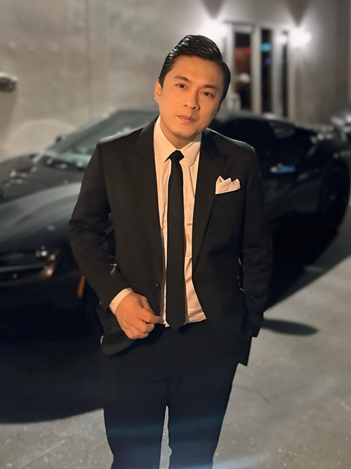 Nam ca sĩ chia sẻ trên Vietnamnet, do sống cùng vợ con ở Mỹ, anh bỏ trống căn nhà 50 tỷ tại Việt Nam. Ảnh: FB Lam Trường.