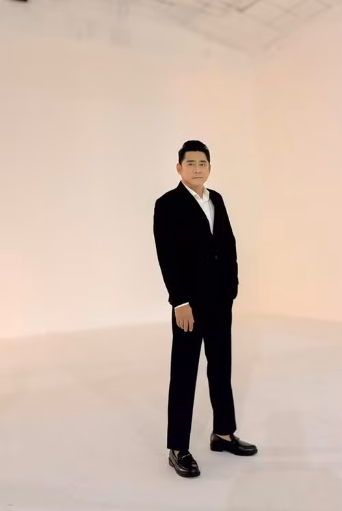 Chia sẻ trên Vietnamnet, diễn viên Huỳnh Anh Tuấn cho biết, anh không giải nghệ như đồn đoán. Ảnh: FB Huỳnh Anh Tuấn.