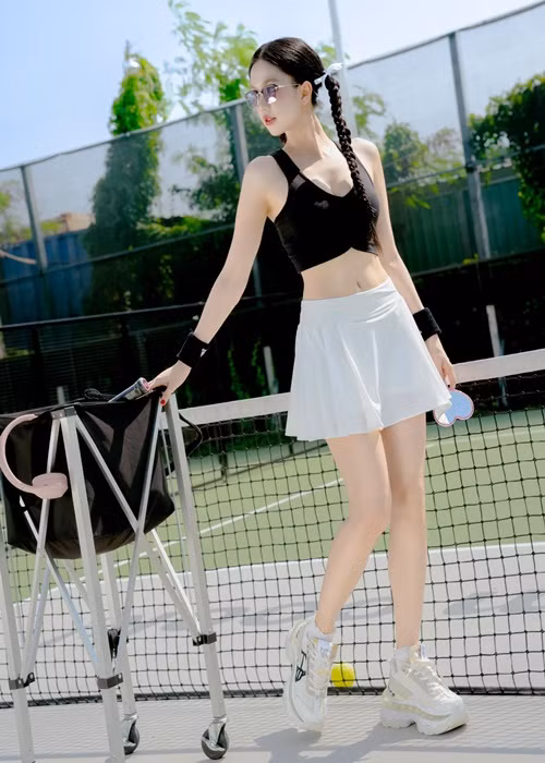 Sắc vóc của Ngọc Trinh trên sân pickleball nhận được nhiều lời khen ngợi. Ảnh: FB Ngọc Trinh.