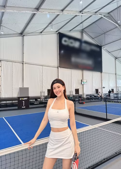 Diễm Trang khoe vóc dáng thon gọn dù từng 2 lần sinh nở. Ảnh: FB Diễm Trang.