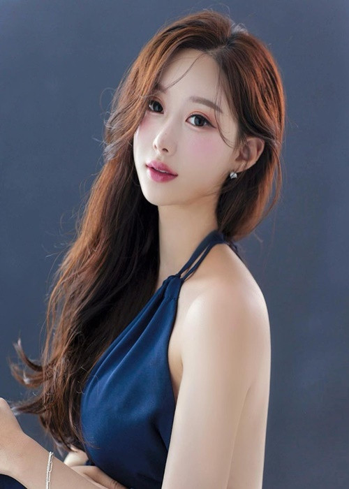 An Min Young đăng quang cuộc thi nhan sắc Miss Busan 2023. Ảnh: Instagram An Min Young.