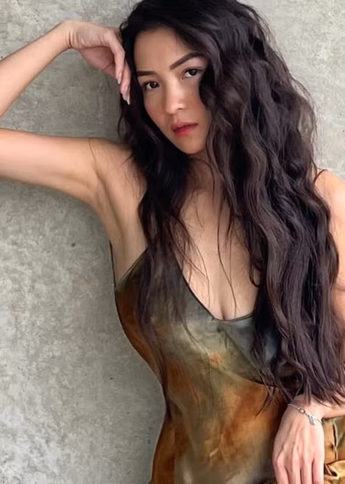 Bạn thân một thời của Hoàng Thùy Linh được khen nhan sắc ngày càng quyến rũ. Ảnh: FB Thủy Top.